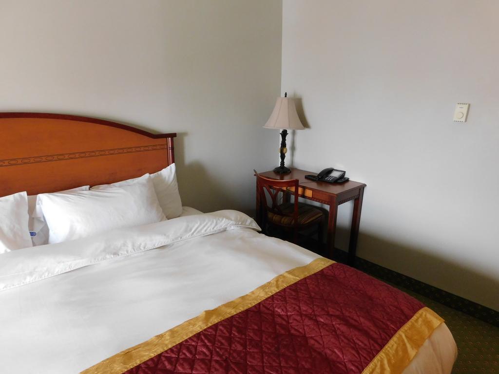 Hotel A2K Монреал Екстериор снимка